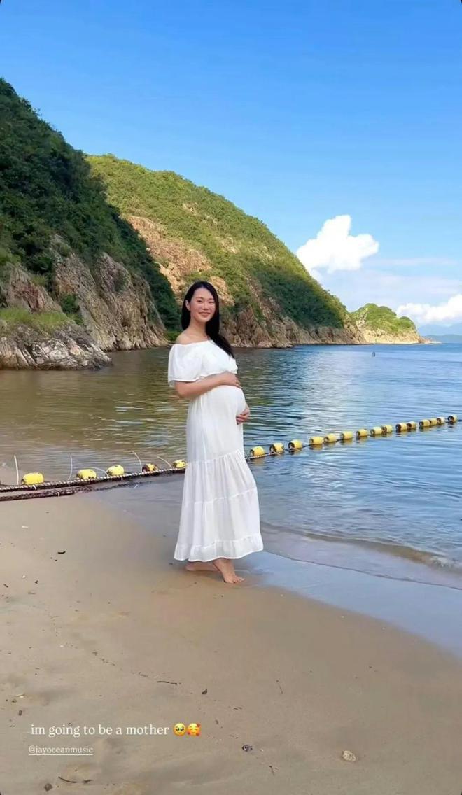 怀孕四年前离巢退圈自言不适合在娱乐圈发展开元棋牌appTVB港姐小花结婚三年宣布(图7)